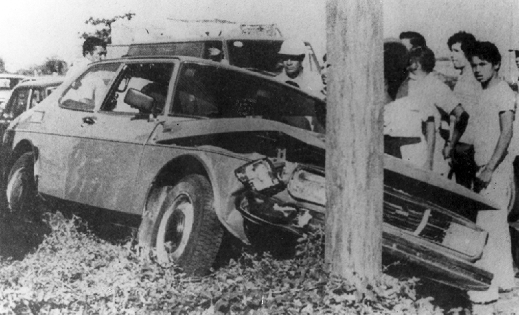 Así quedó el carro de Pedro Joaquín Chamorro Cardenal luego de su asesinato. LA PRENSA/ ARCHIVO