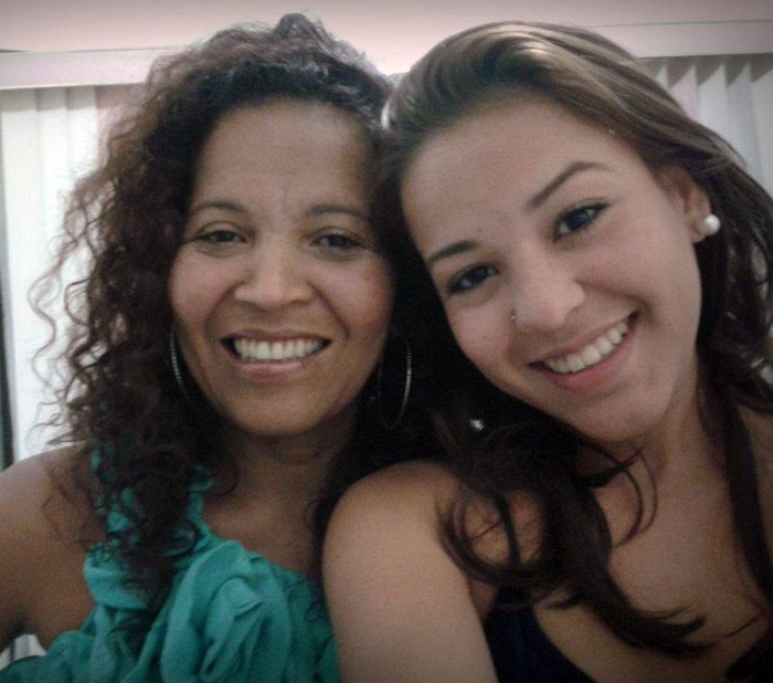 Yamileth Ortega (i), esposa de Henry Duarte, y María José, hija de la pareja. LA PRENSA / Tomada del Facebook de Duarte.