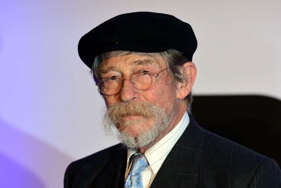 Muere John Hurt, protagonista de «El hombre elefante»