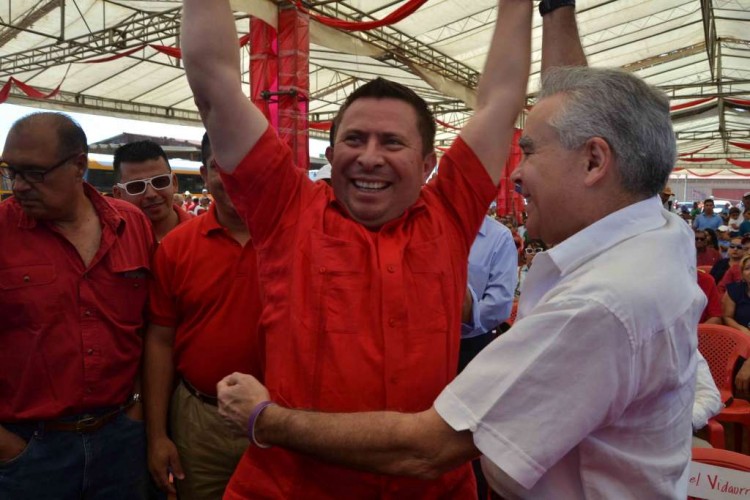 Movimiento Unidad con Dignidad (MUD) es dirigido por Edgard Matamoros.