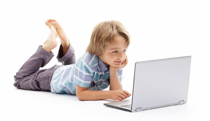 Cuatro plataformas digitales para que los niños se divierten de forma segura