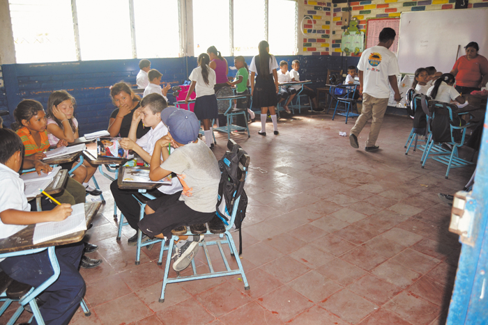 Los padres de familia de la comunidad de Los Planes de la Laguna de Apoyo seguirán insistiendo para que envíen otro docente a esta escuela. LA PRENSA/ N.GALLEGOS