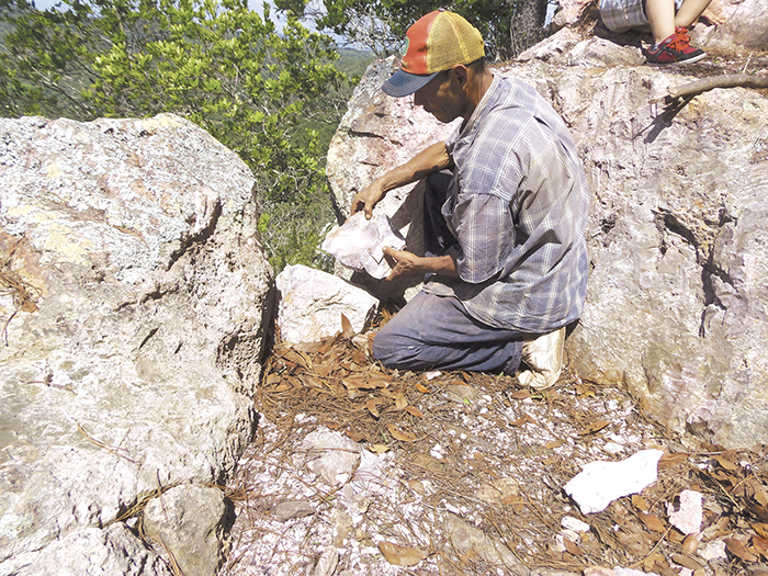 Dan“vida” a las piedras de El Quebracho