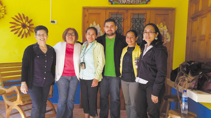 Promueven Talleres de Oración y Vida