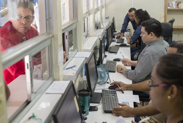 TRABAJADORES