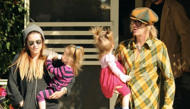 Retiran custodia de las hijas de Lisa Marie Presley
