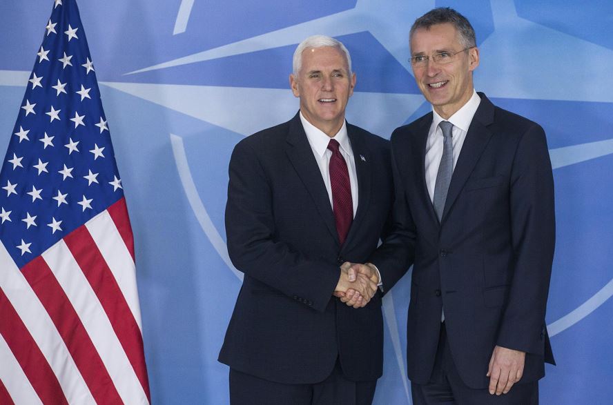 Gobierno de Trump mantendrá un «fuerte compromiso» con la Unión Europea