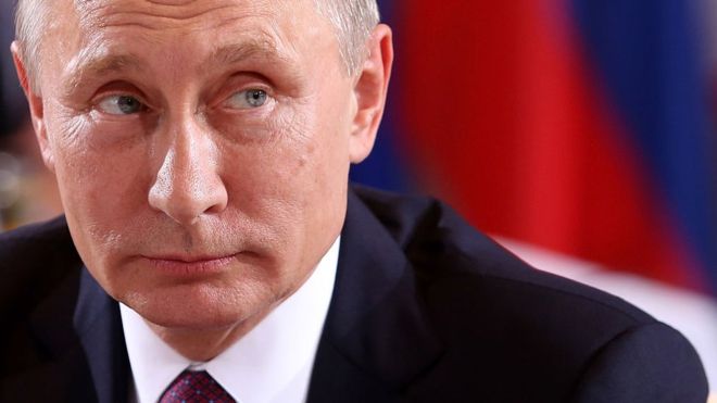 ¿Por qué cada vez más políticos de Occidente se sienten atraídos hacia Vladimir Putin?