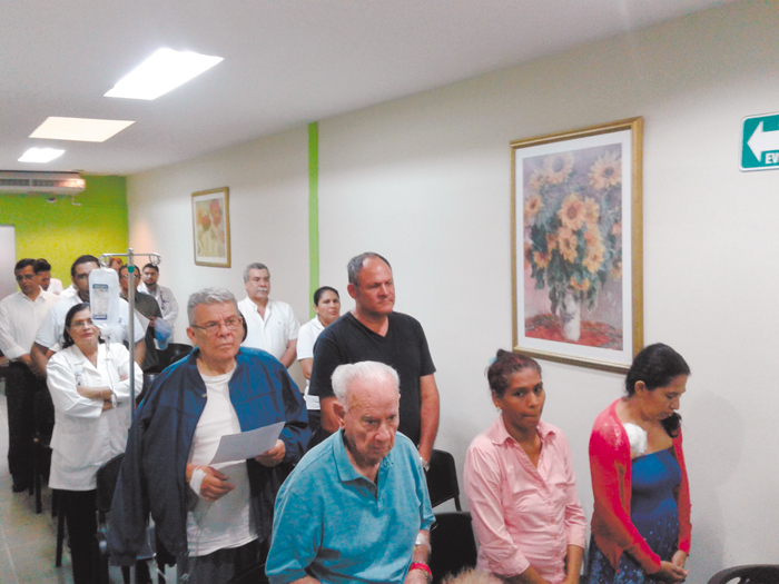 Monseñor Silvio Báez celebra Cuaresma con enfermos