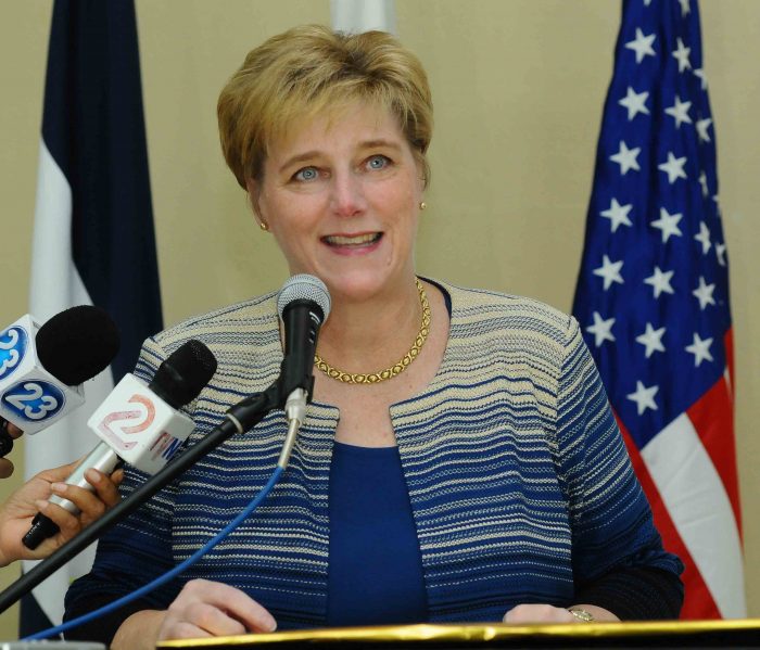 Dogu, Nica Act, Estados Unidos