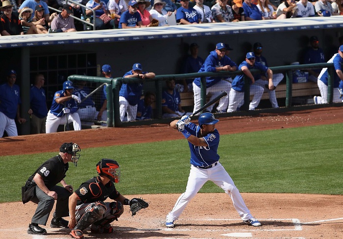 Cheslor Cuthbert fue utilizado como tercera base en el juego de exhibición ante Venezuela. LA PRENSA/AFP