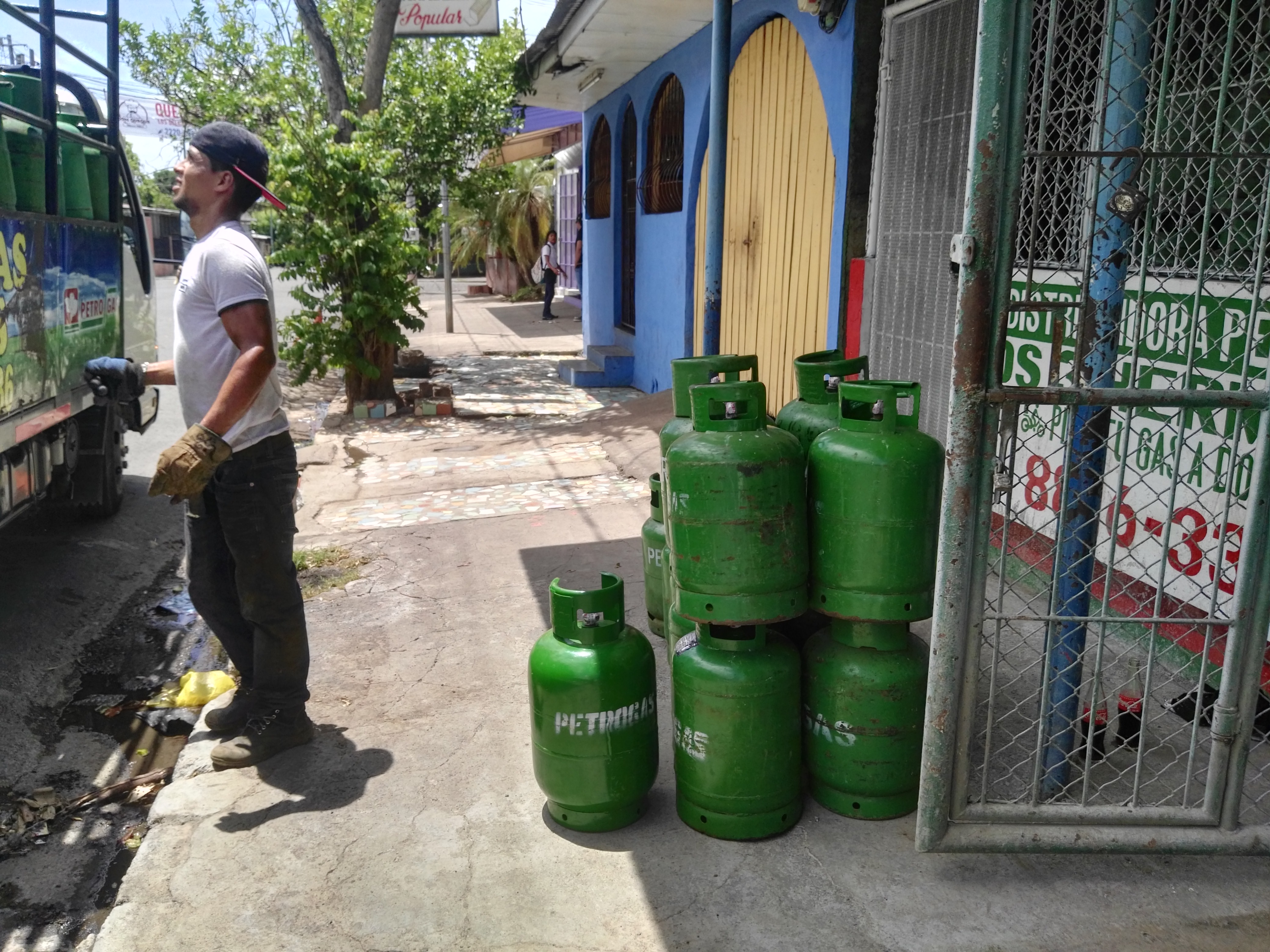 Gas, INE, Baja
