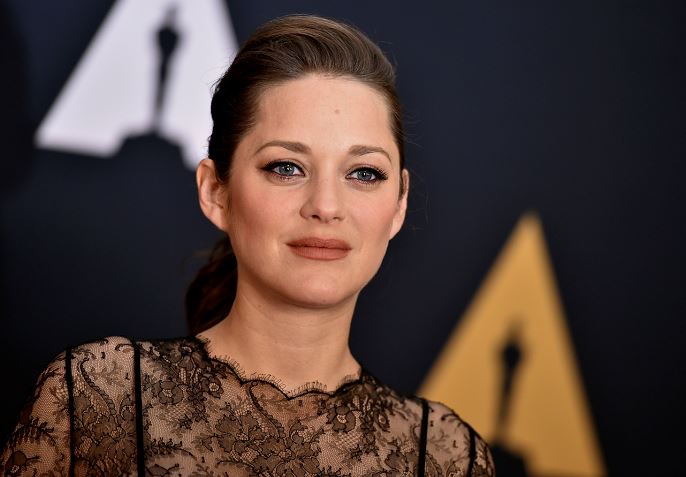 Marion Cotillard da a luz a una niña