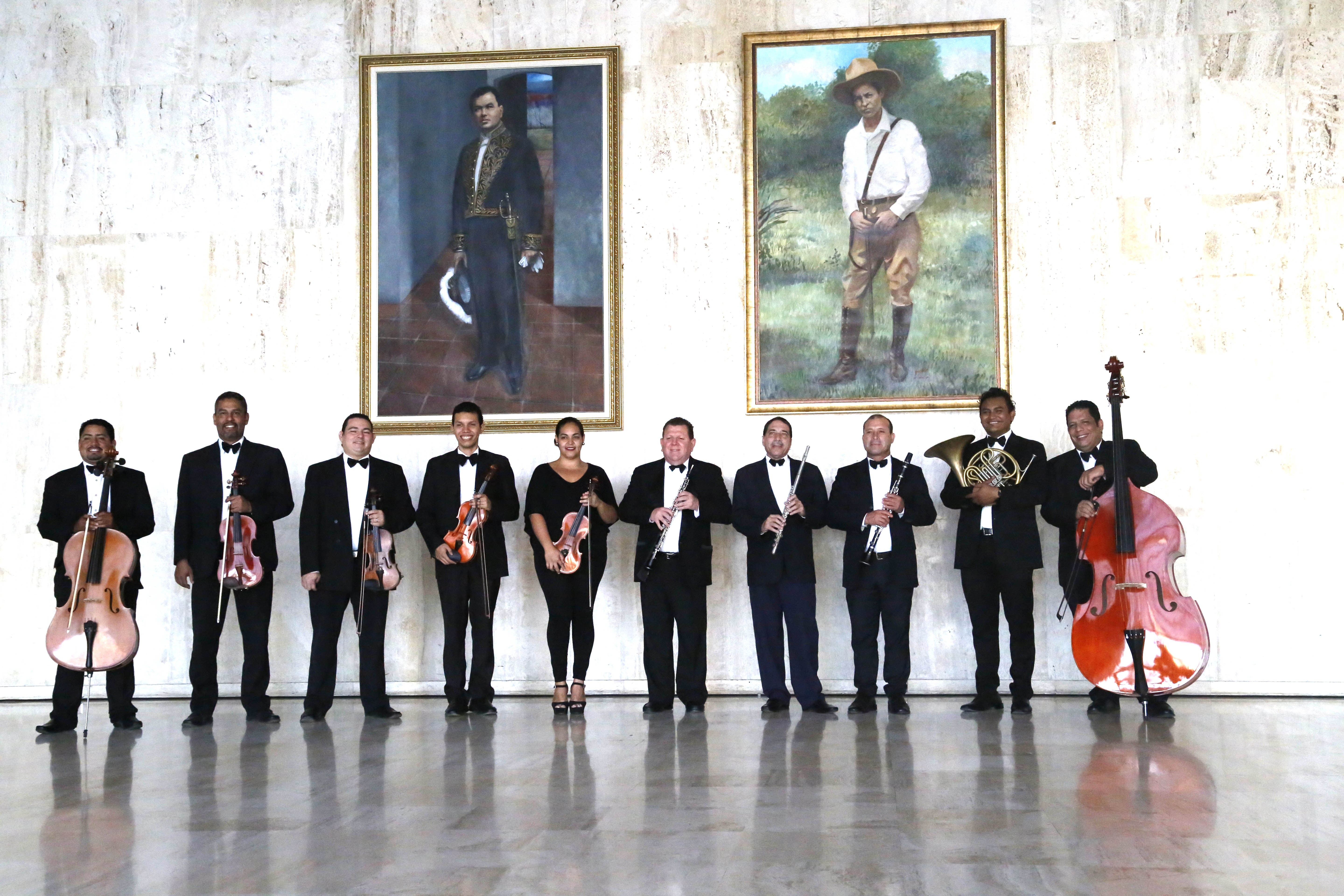 Camerata Bach cumple 25 años de trayectoria