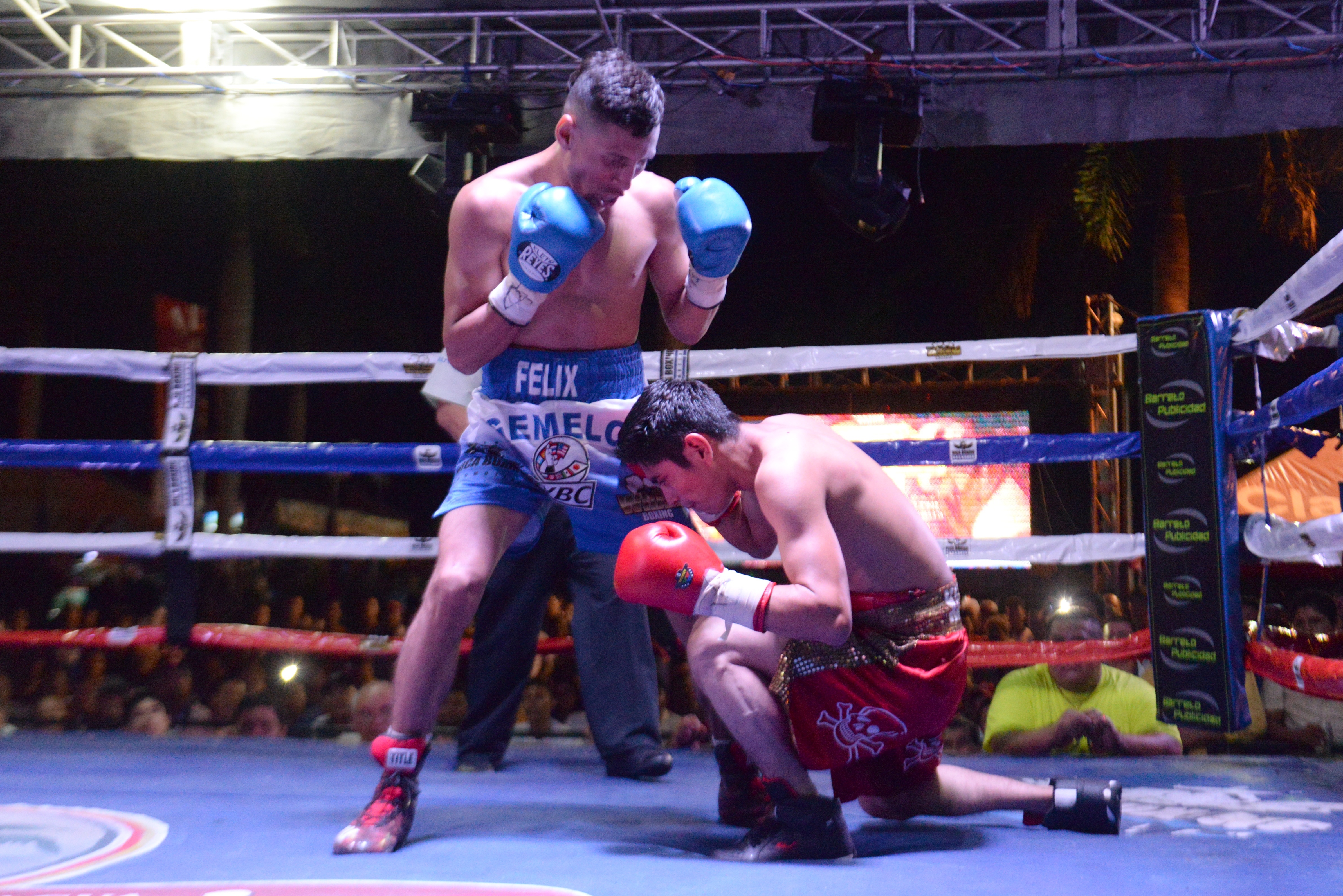 Félix Alvarado volverá a ser estelarista en la velada. Foto: Roberto Fonseca.