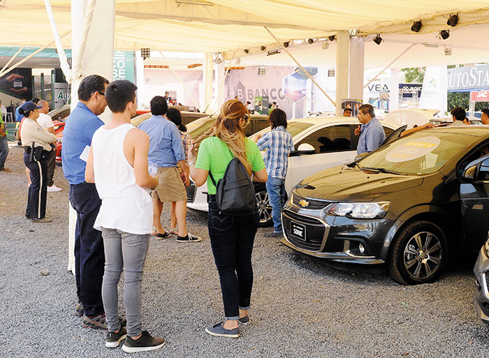 Durante cuatro días se realizó la Feria de Verano Andiva, cuya meta era colocar mil carros y 2,000 motos. Hasta el cierre de esta edición habían cumplido el objetivo de autos, pero están sujetos a aprobación del crédito. LA PRENSA/ W. LÓPEZ