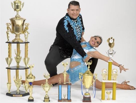 Abdul Urrutia y Alejandra Morales son la pareja estrella de salsa