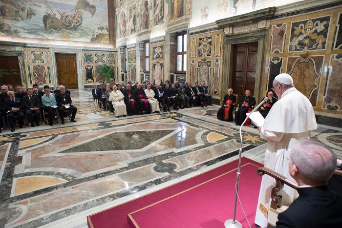 Papa Francisco advierte sobre el clericalismo