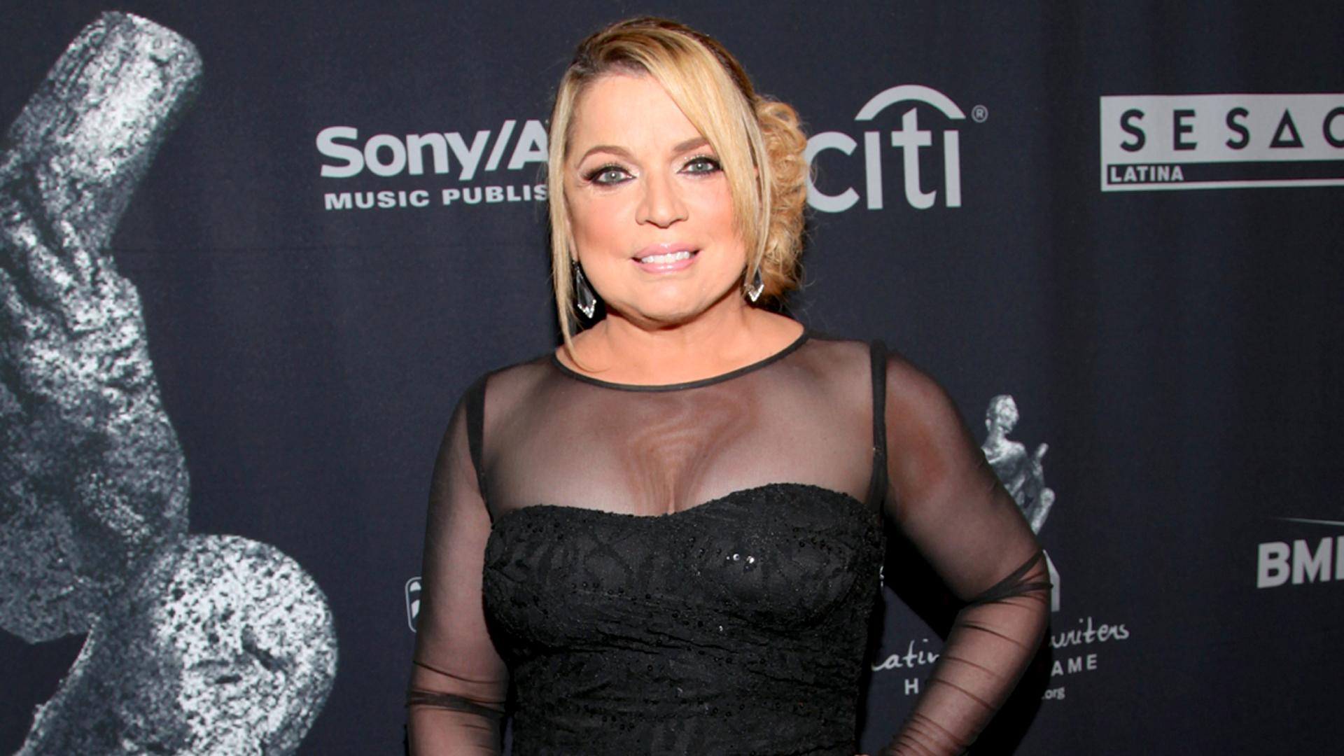 Ednita Nazario publicará un libro con anécdotas íntimas de su vida