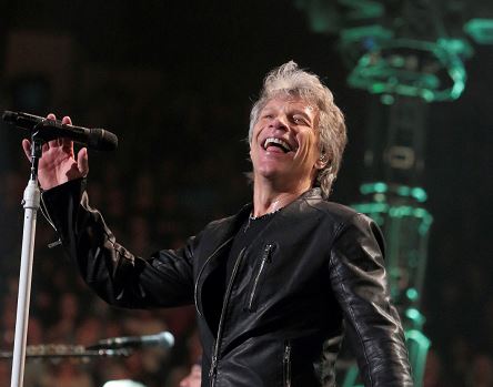 Bon Jovi pospone conciertos por bronquitis