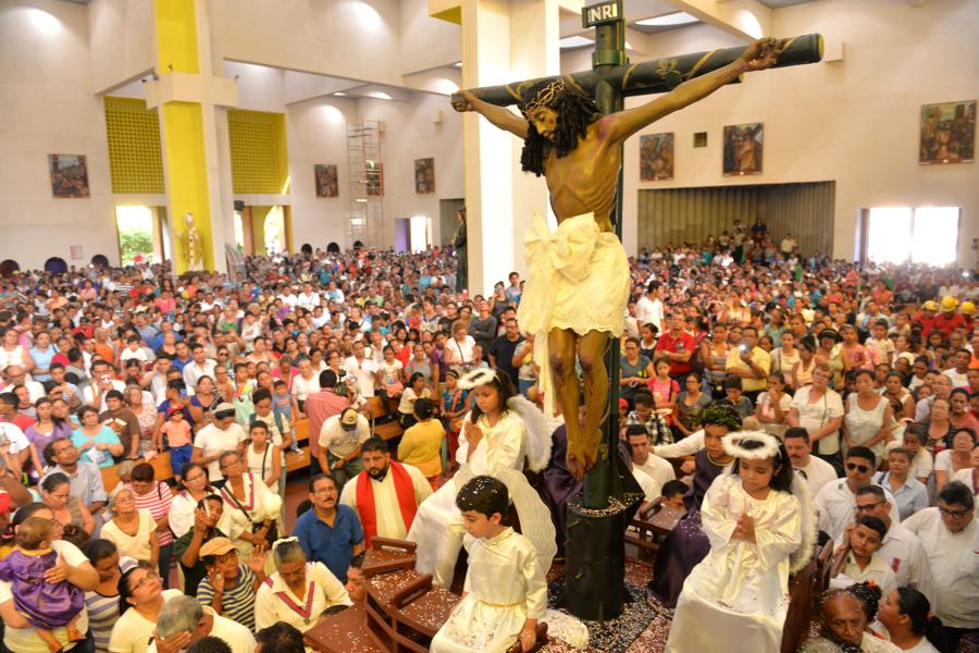 Bajada de la Sangre de Cristo en Managua