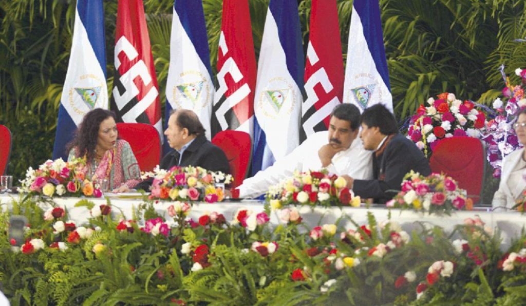 }Los gobernantes designados por el poder electoral, Daniel Ortega y Rosario Murillo, junto a los presidentes Nicolás Maduro, de Venezuela y Evo Morales, de Bolivia, en enero pasado. Alba