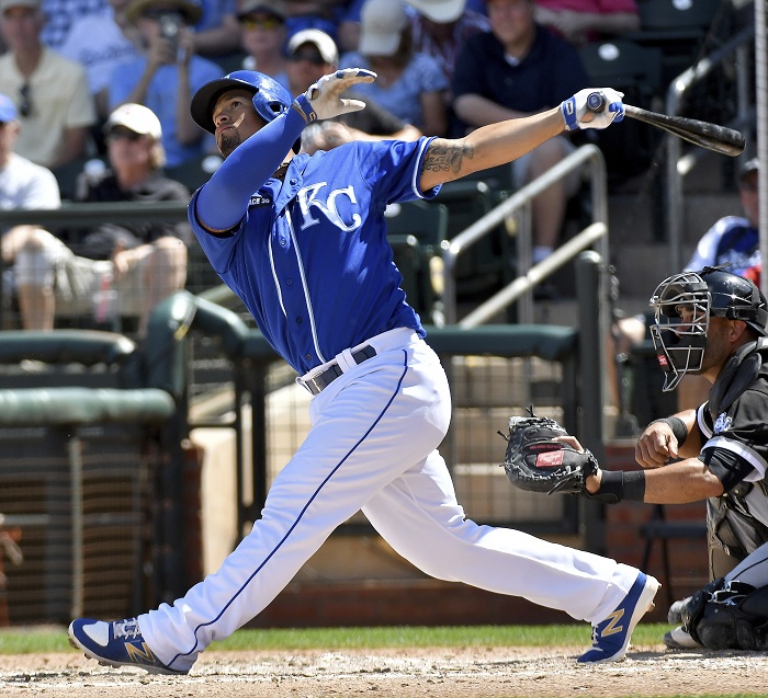 Cheslor Cuthbert dejó un corredor en posición anotadora en el partido de este miércoles. LA PRENSA/John Sleezer/The Kansas City Star via AP