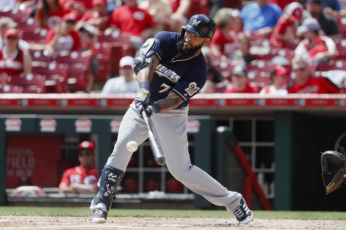 Eric Thames tiene un gran arranque de temporada en Grandes Ligas con los Cerveceros, después de pasar los últimos cuatro años en la liga de Corea del Sur. LA PRENSA/AP/John Minchillo