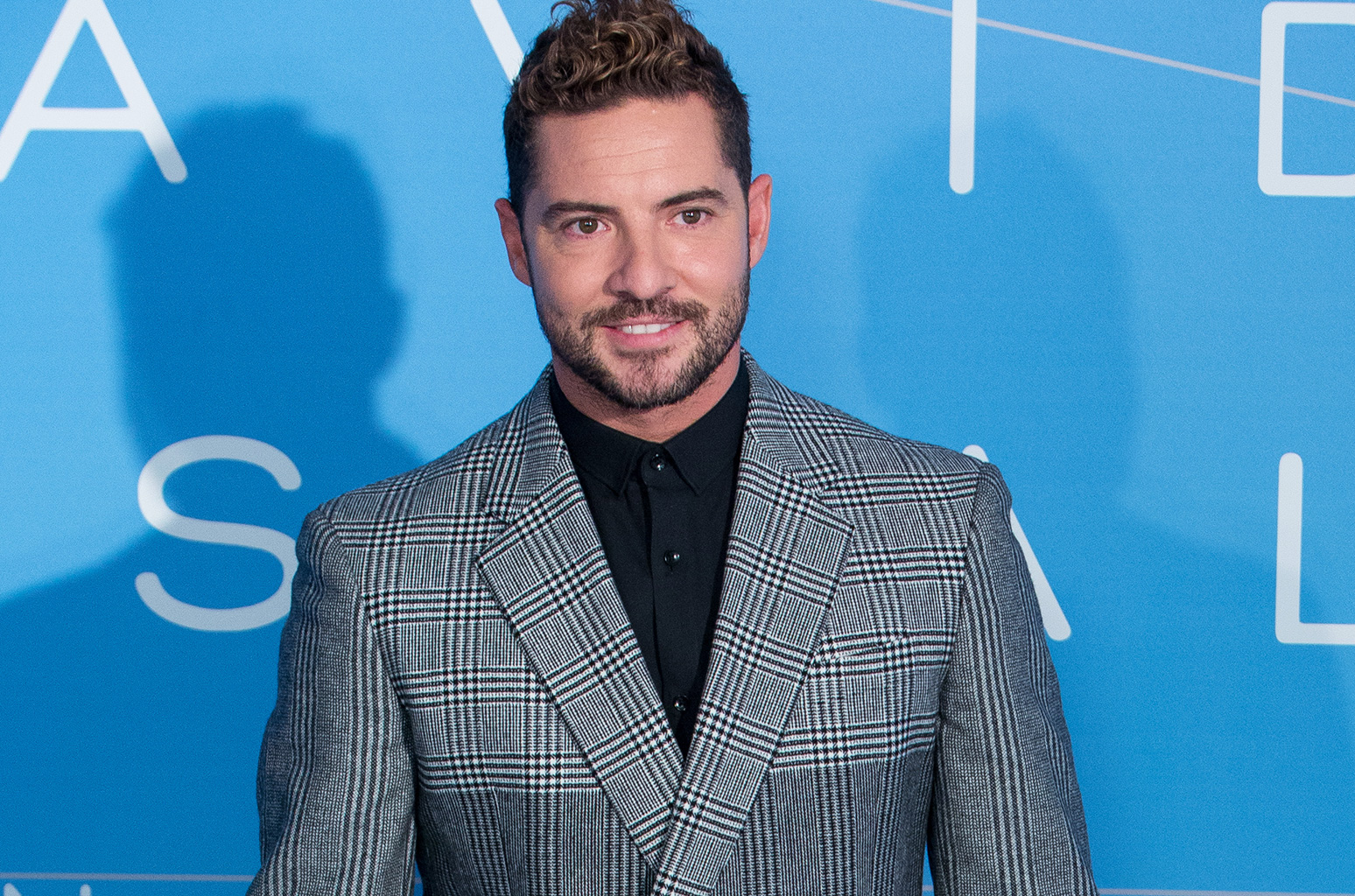 David Bisbal: Hay que decir «basta ya» a la guerra en Siria