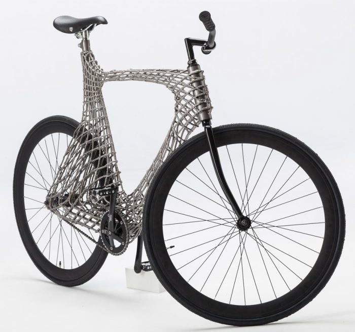Arc Bicycle, la bicicleta “tejida” en acero inoxidable con una impresora en 3D