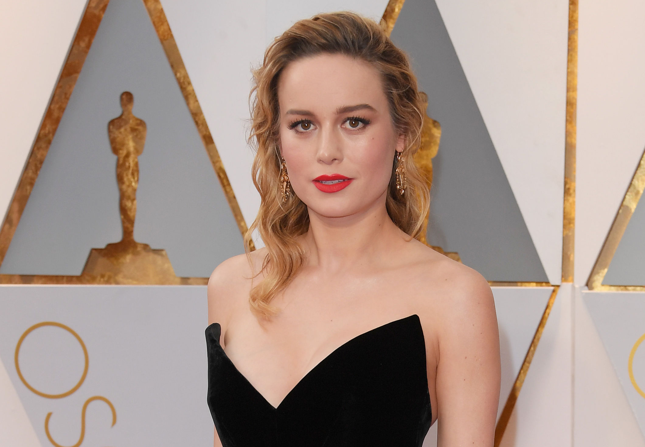 Brie Larson explica cómo Jennifer Lawrence y Emma Stone salvaron su vida