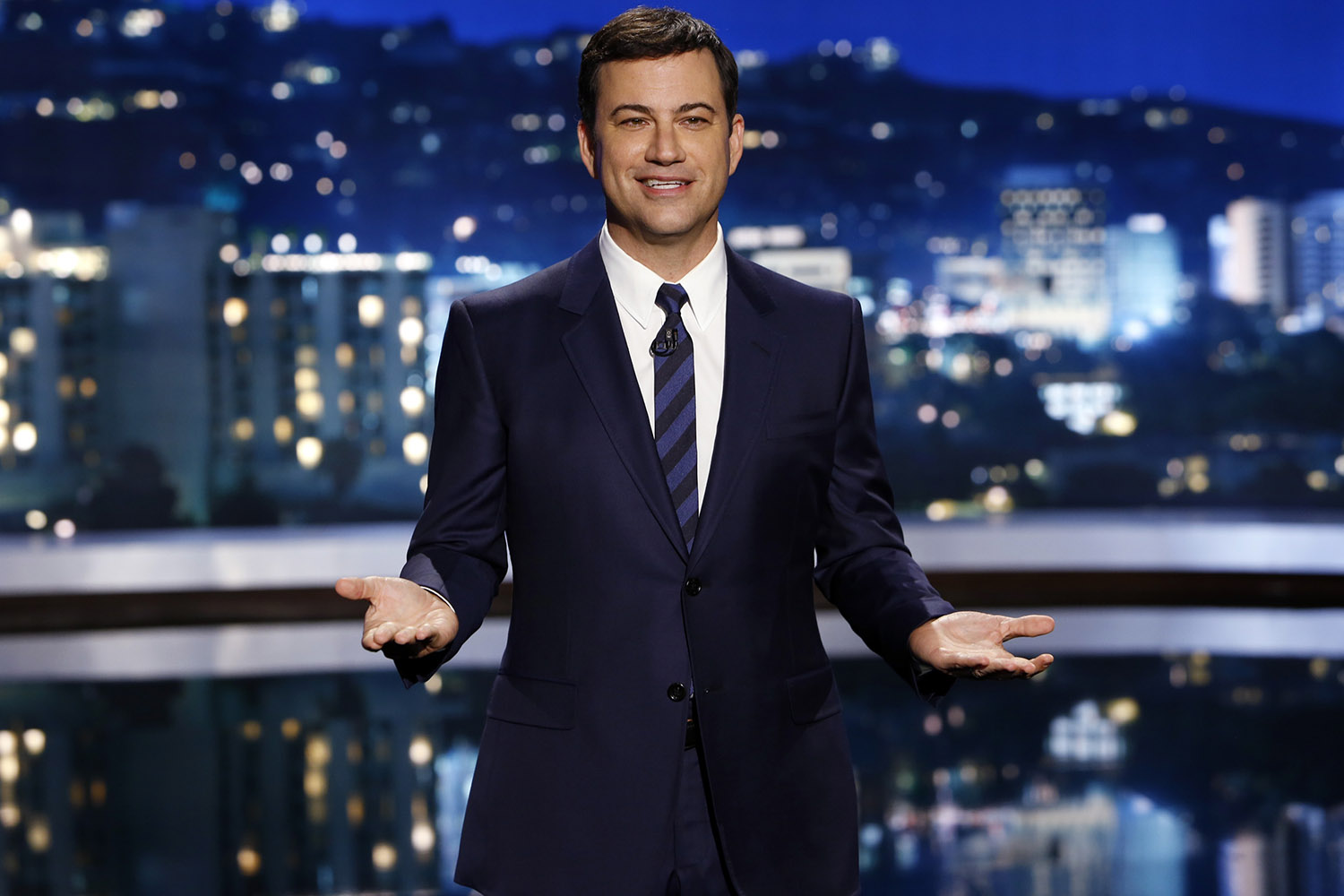 Jimmy Kimmel habla de aterradora cirugía de su bebé