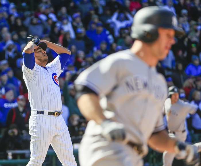 Brett Gardner hizo sufrir al lanzador Héctor Rondón y a la afición de los Cachorros. LA PRENSA/EFE/EPA/TANNEN MAURY