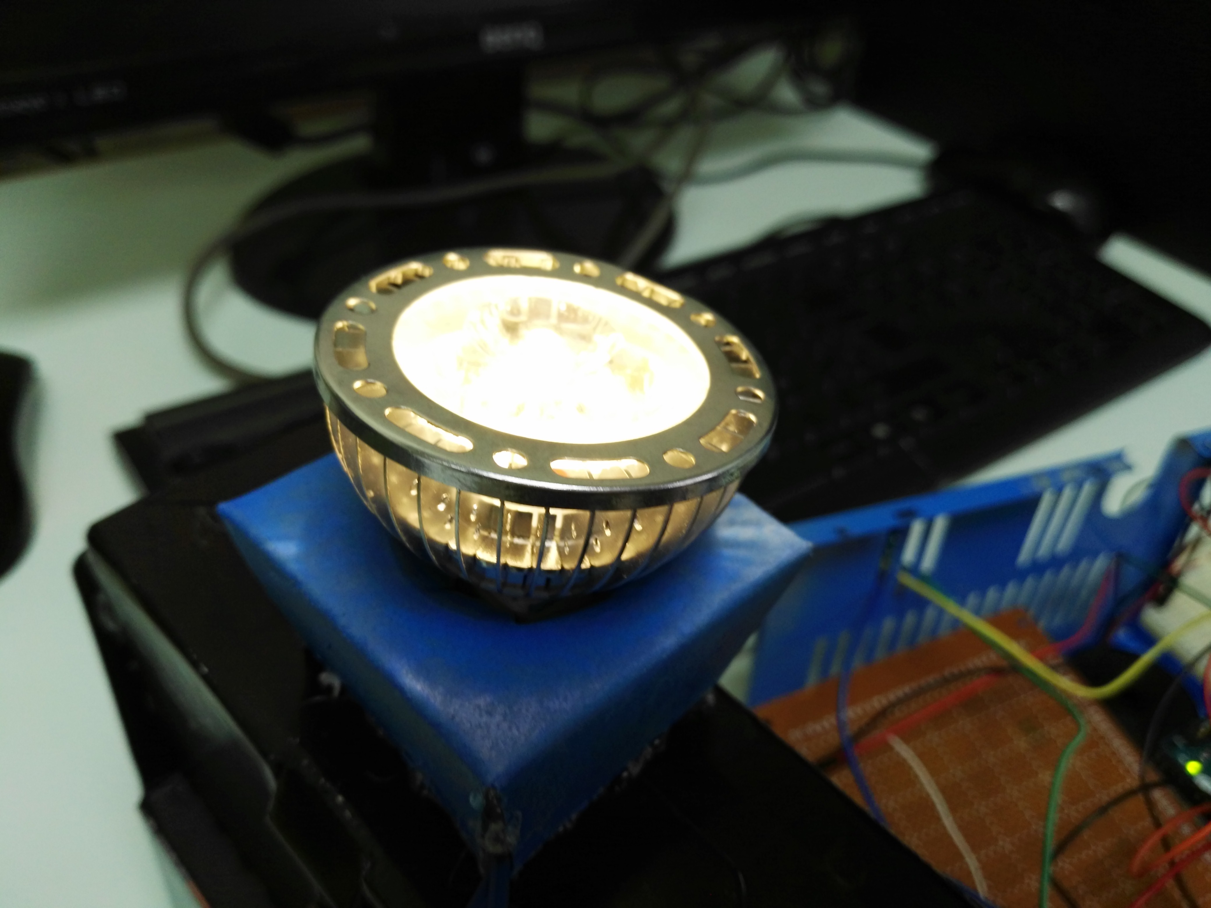 Una llave con alcoholímetro y un brazo braille entre los proyectos innovadores presentados por estudiantes universitarios