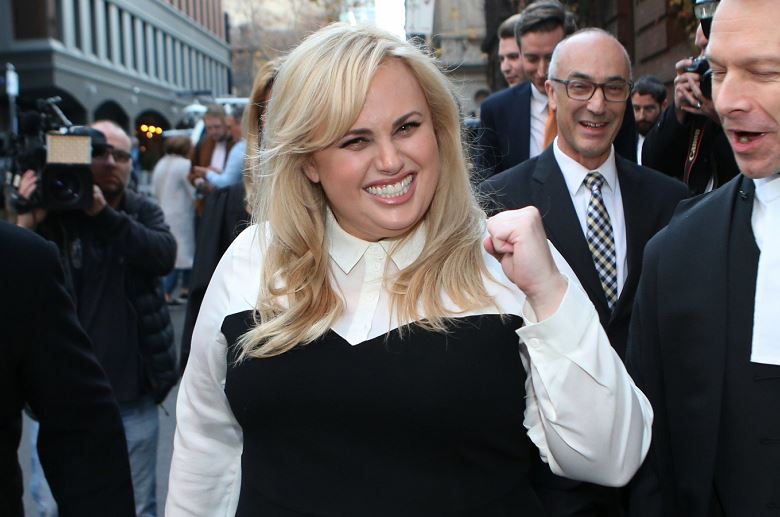 Rebel Wilson gana juicio por difamación contra editora alemana