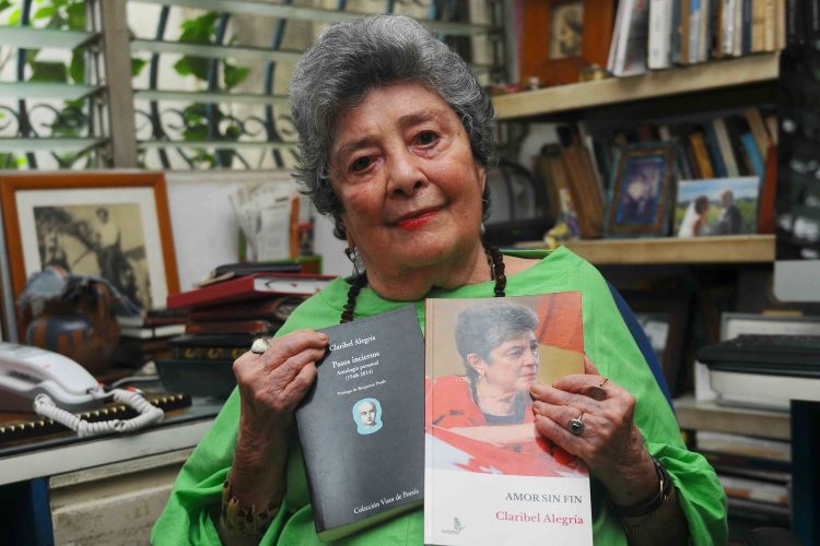 Escritoras unirán sus voces por Claribel Alegría y leerán versos de Amor sin fin