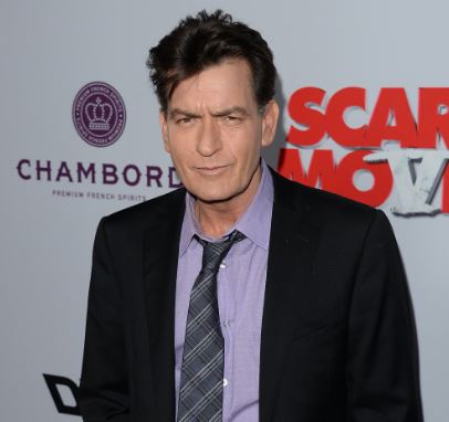 Charlie Sheen subasta anillo del legendario jugador de béisbol Babe Ruth