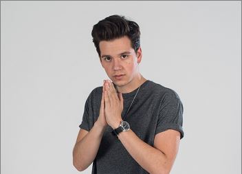 Axel Muñiz se estrena como compositor con su tercer  sencillo