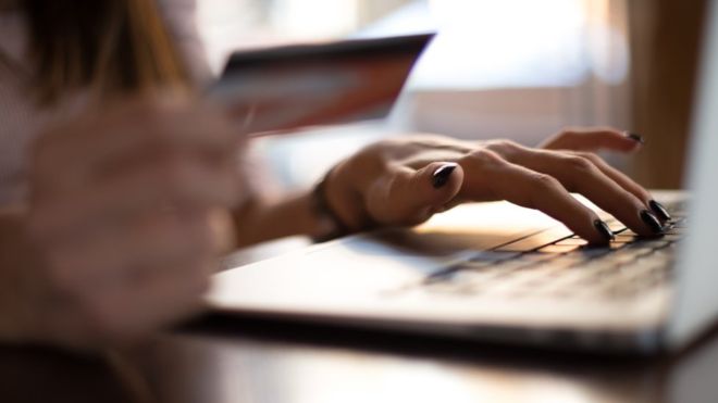¿Demasiado barato para ser verdad? Cómo evitar caer en las estafas de productos fantasma por internet