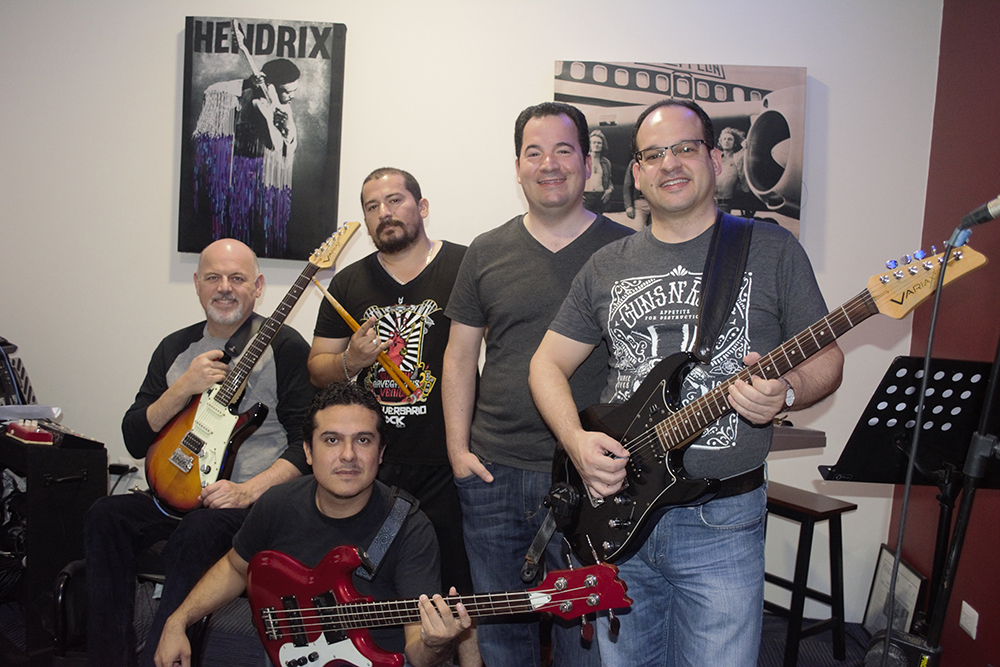 Grupo nicaragüense retoma en concierto las canciones más icónicas del rock