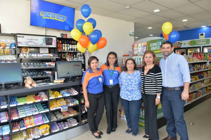 Súper Express, tienda, Plaza Vistana Centroamérica