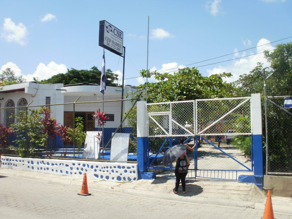 Sandinistas quieren control