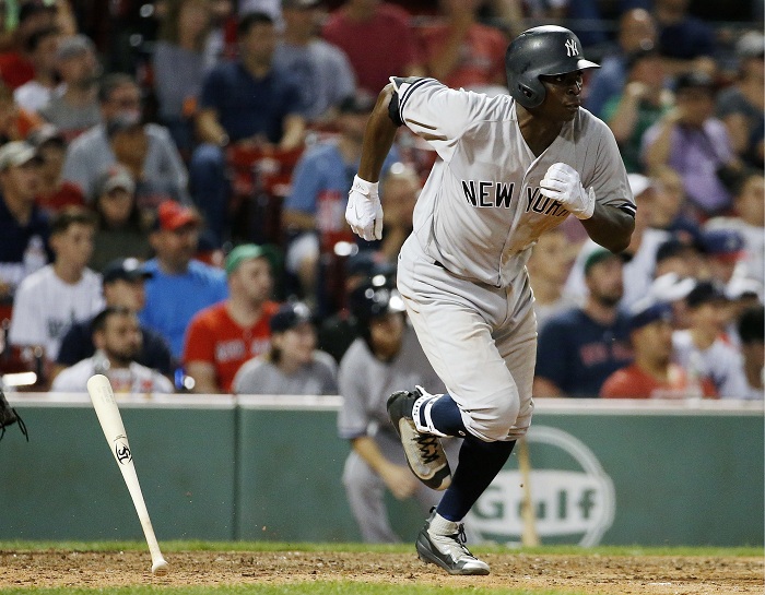 Didi Gregorius conectó el hit con el que se rompió el empate a una carrera entre Yanquis y Medias Rojas, en el inning 16. LA PRENSA/AP/Michael Dwyer