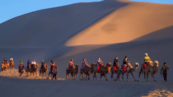 3 historias para entender la nueva Ruta de la Seda, el ambicioso proyecto con el que China quiere cambiar el comercio mundial y dejar su marca en el siglo XXI