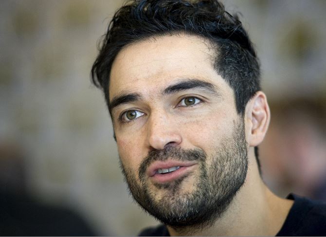 Alfonso Herrera: «Cuando se pierde el hambre por aprender, todo colapsa»