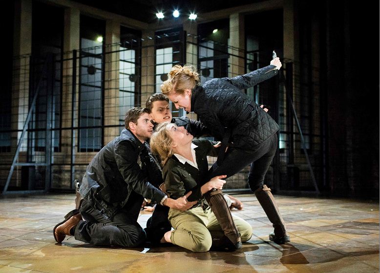 Violencia extrema en obra de Shakespeare hace palpitar al público en Inglaterra