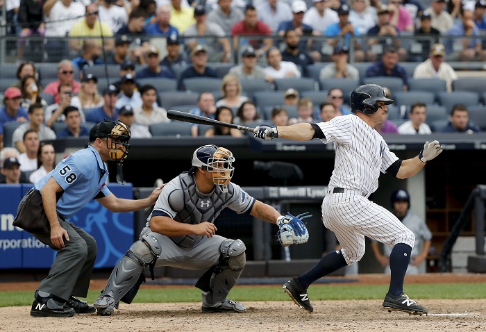 Brett Gardner acabó con el partido entre Yanquis y Rays con un sencillo. LA PRENSA/AP/Julie Jacobson