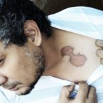 Obra de Oscar Rivas, este tatuaje alude al mapa de la isla de Ometepe. LAPRENSA/Cortesía:CCEN