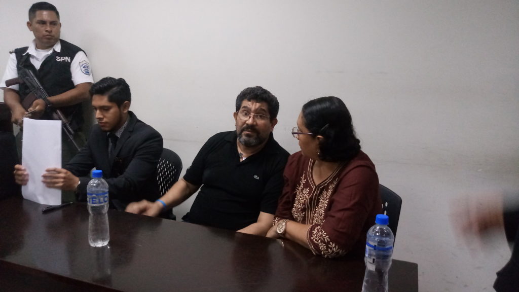 Doctor David Páramo llegó a los juzgados después de un año y un mes de encarcelamiento. LA PRENSA/ ARCHIVO