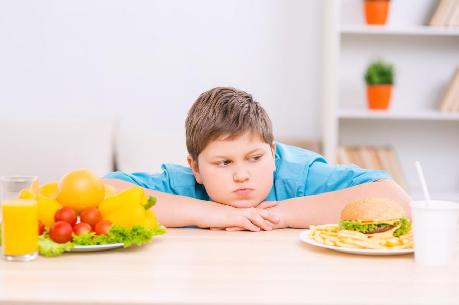 Obesidad infantil: ¡ojo con lo que come sus hijos!